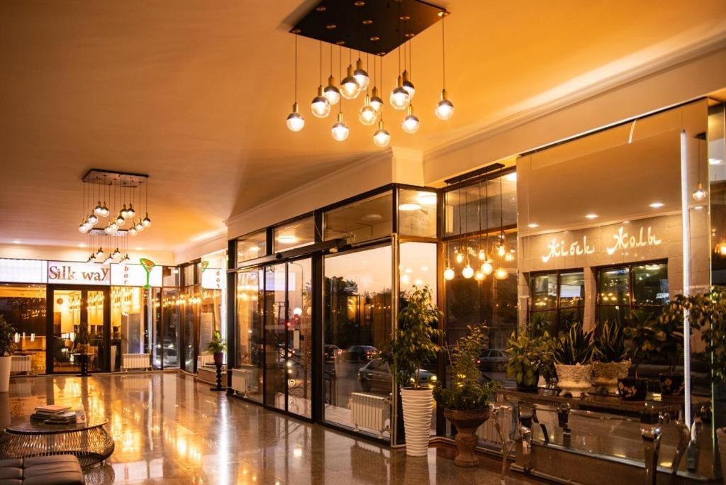 Hotel Zhibek Zholy Chimkent Extérieur photo