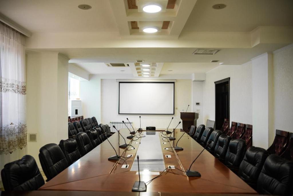 Hotel Zhibek Zholy Chimkent Extérieur photo