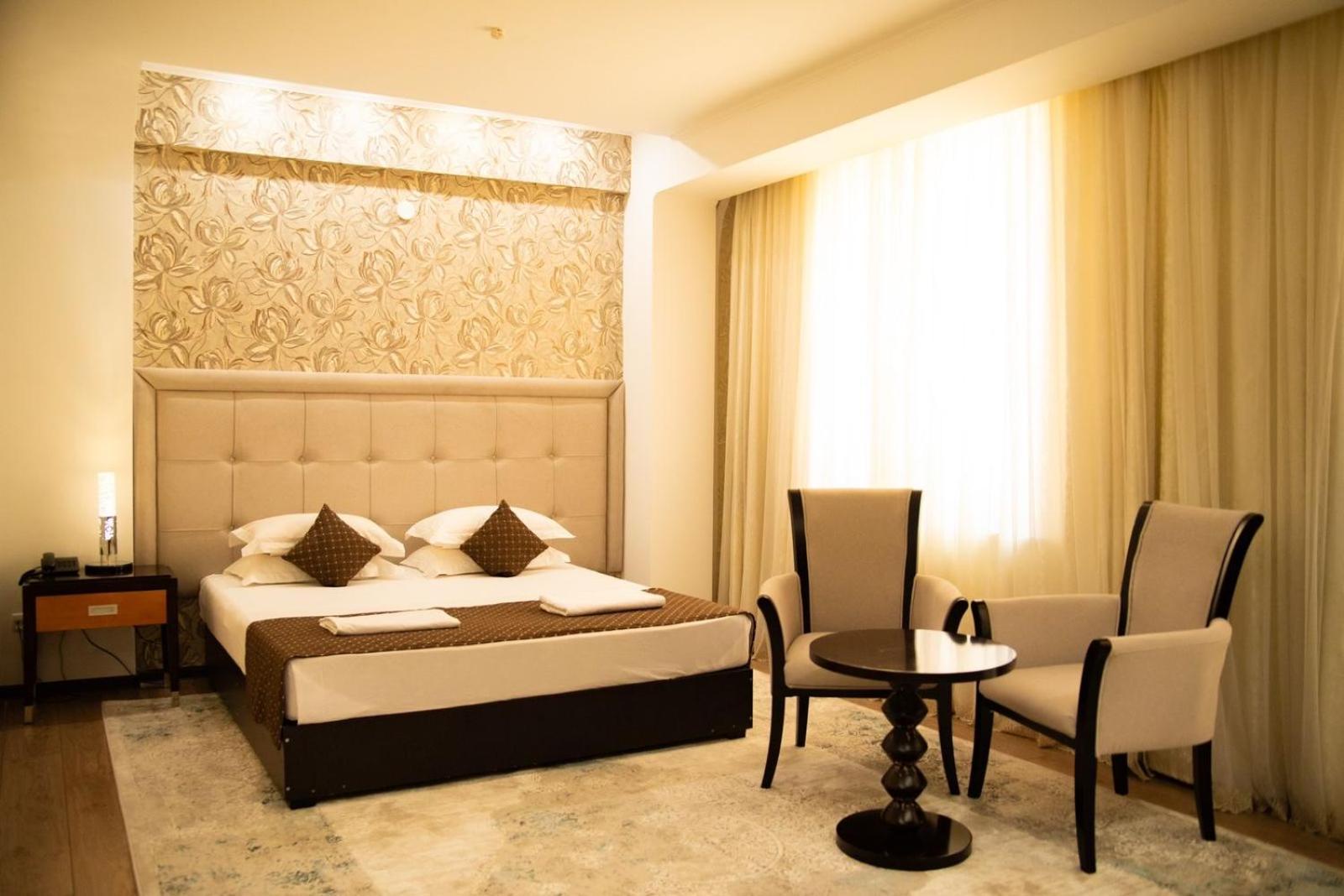 Hotel Zhibek Zholy Chimkent Extérieur photo