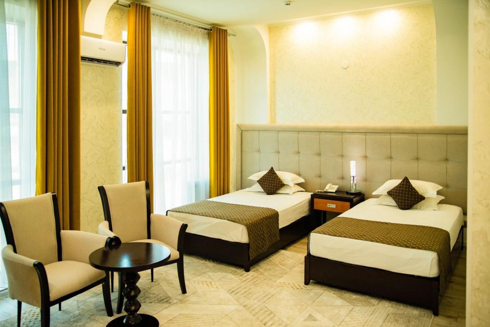 Hotel Zhibek Zholy Chimkent Extérieur photo